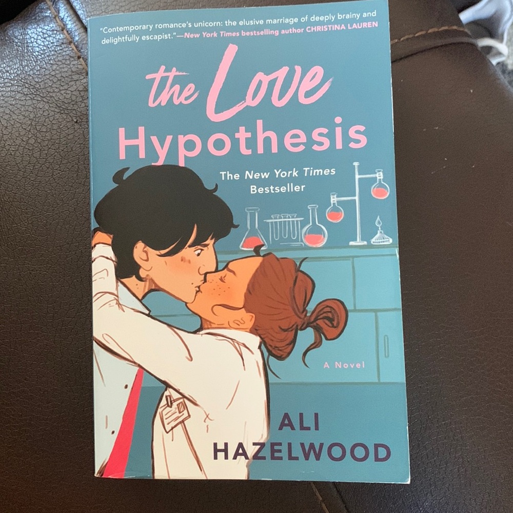Love Hypothesis by Ali Hazelwood